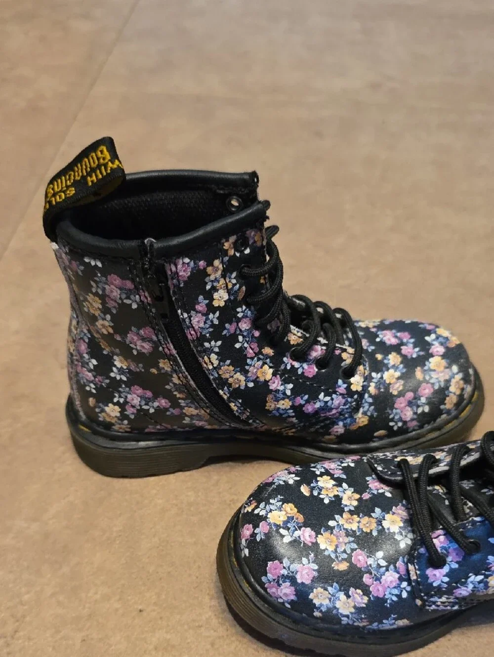 Dr Martens Floral Combat Boots - Black with Pink & Cream Flowers Size 10 Toddler